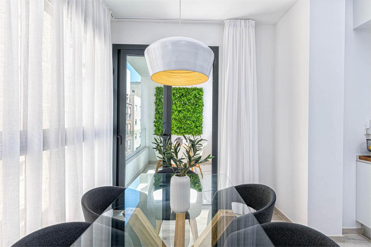 Constancia Apartment In Malaga By Solaga Holiday Homes Bagian luar foto