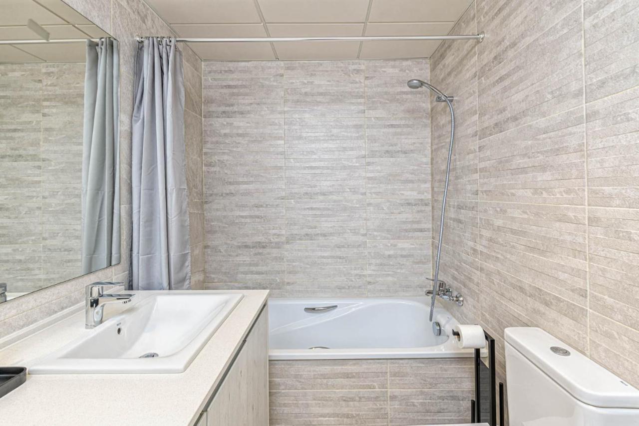 Constancia Apartment In Malaga By Solaga Holiday Homes Bagian luar foto