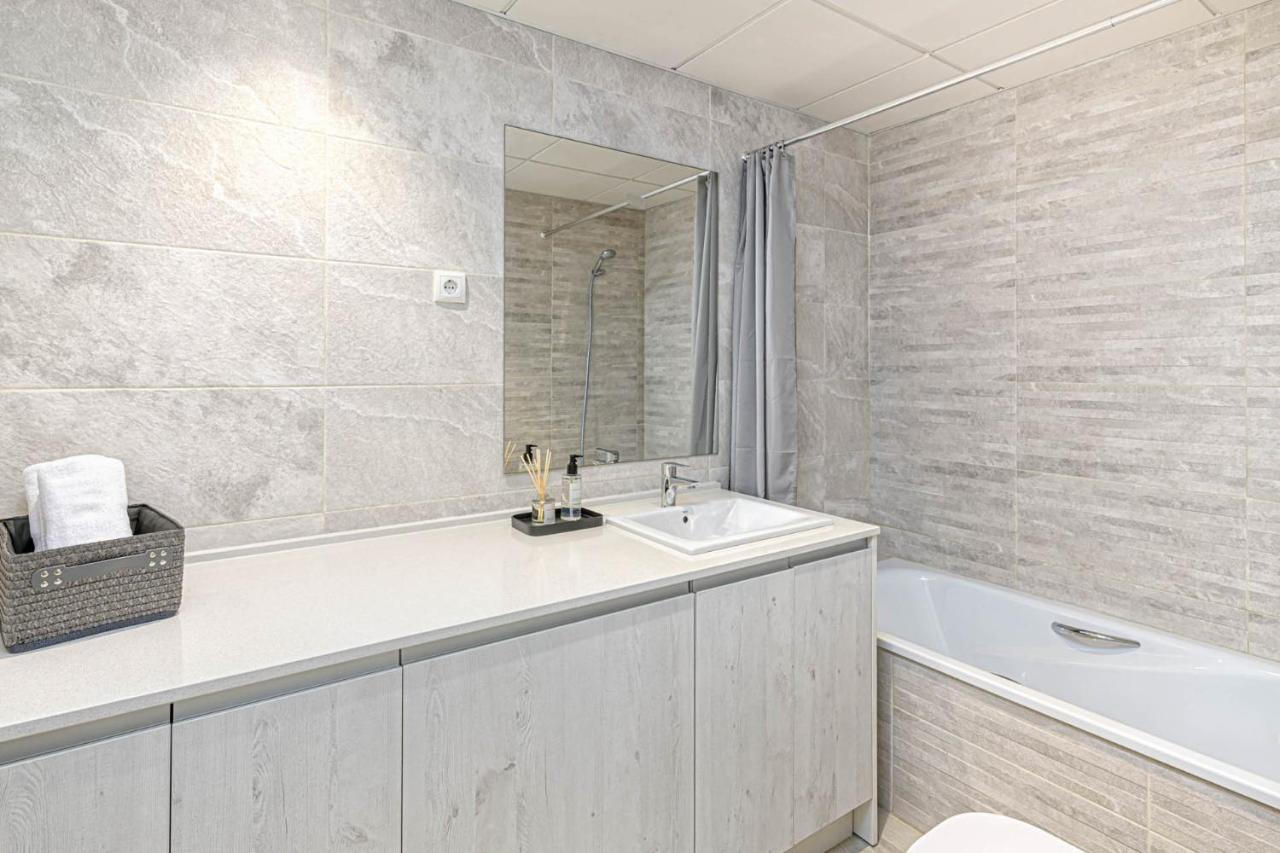 Constancia Apartment In Malaga By Solaga Holiday Homes Bagian luar foto
